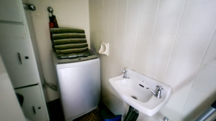 4 Bedroom Property for Sale in Wilgenhof Free State